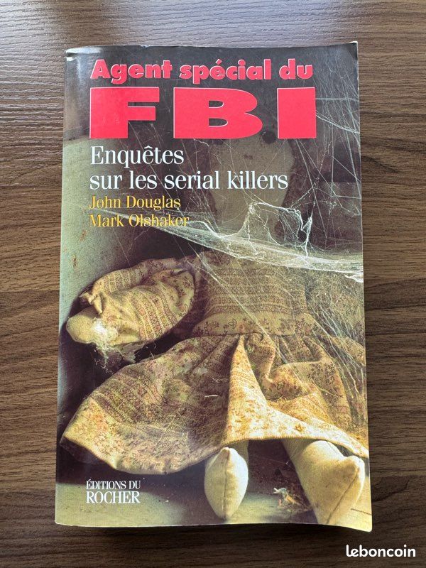 Livre "Agent spécial du FBI - Enquêtes sur les serial killers" (image 1)
