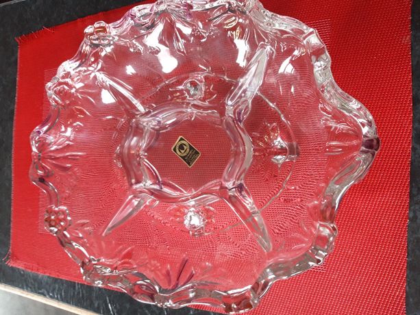 Grand plat à apéritif à compartiments en cristal moulé - Le palais