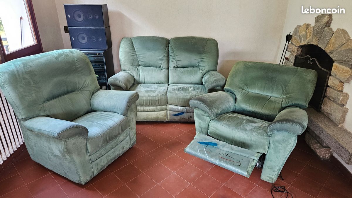 Canapé et 2 fauteuils en tissus (image 1)