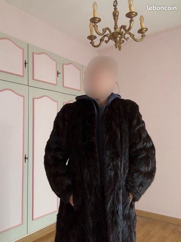 Manteau Long En Vison - Taille 38, Vintage, Coupe Classique, Très Bon état (petite Réparation)