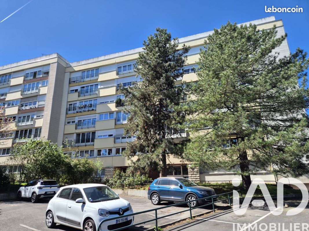 Appartement 3 pièces 64 m² · à Yerres · 64 m² · 145 000 €
