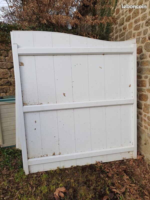 Portail blanc 2 vantaux en PVC (image 2)
