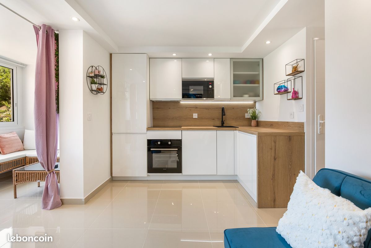 Parking 29 m² · à Agde · 28,5 m² · 185 000 €