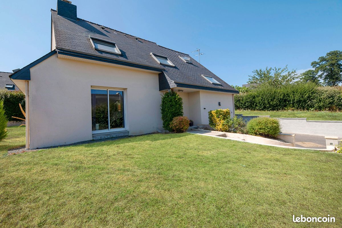 Maison 6 pièces 107 m² · à Saint-Aubin-d'Aubigné · 107 m² · 328 500 €