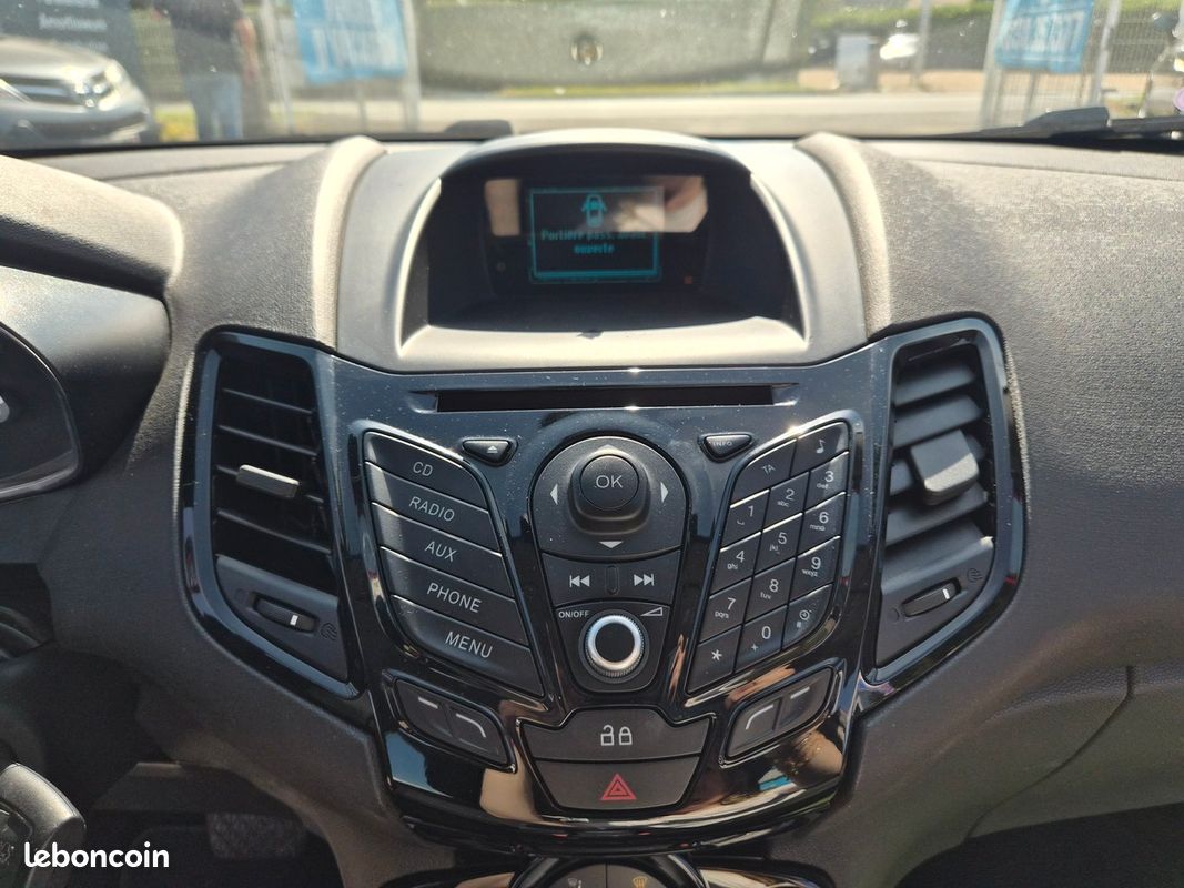 Ford Fiesta V (2) 1.0 ECOBOOST 100 TITANIUM POWERSHIFT 5P (image 10)