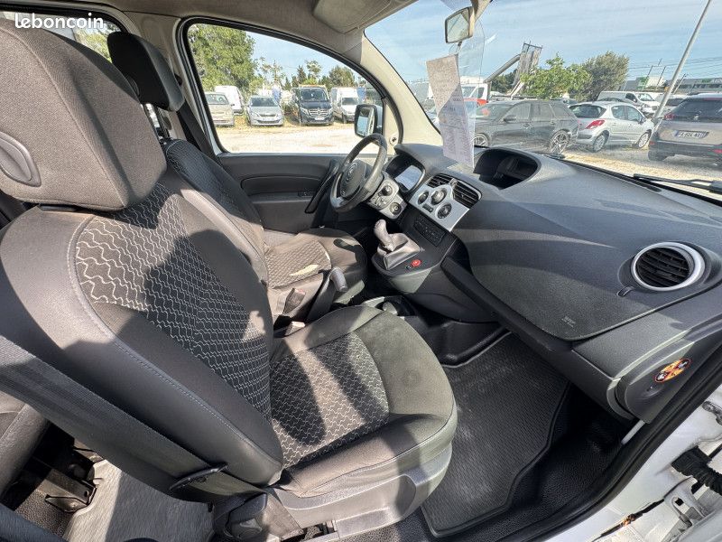 Renault KANGOO II 1.5 DCI 75CH FAP ACCESS 4P (image 9)