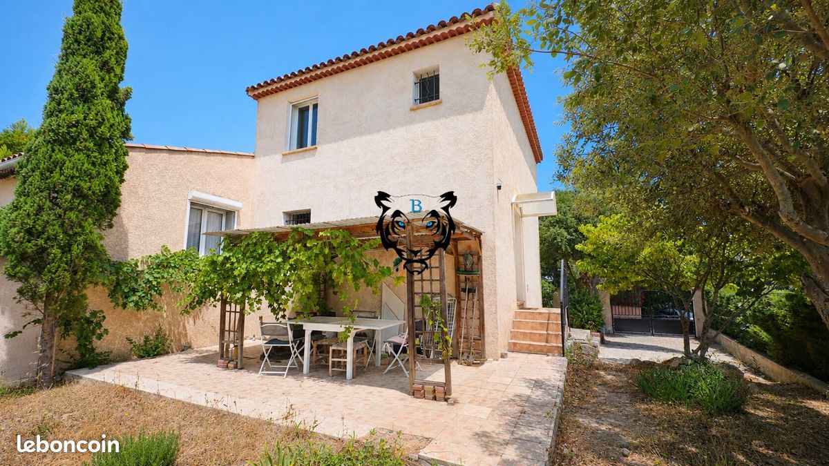 Maison 4 pièces 79 m² · à Roquebrune-sur-Argens · 79 m² · 409 000 €