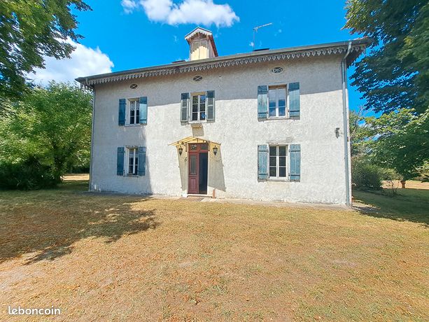 Maison 7 pièces 228 m²