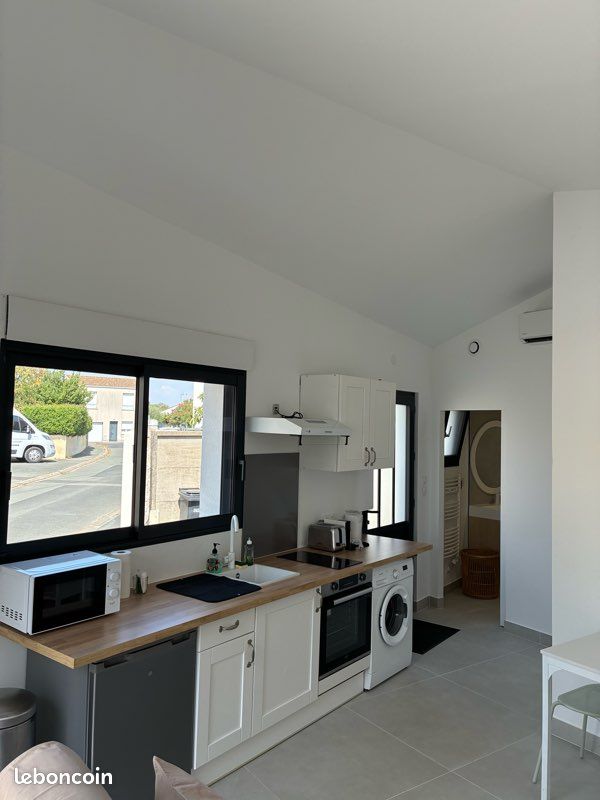 Maison 3 pièces 35 m² · à La Rochelle · 35 m² · 890 €