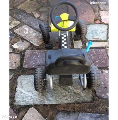 Go-kart à Pédales Stamp – Siège Réglable, Frein à Main, Cadre Acier, Roues PP 190mm – 89x52 Cm, Bleu-vert-gris-noir – Dès 3 Ans