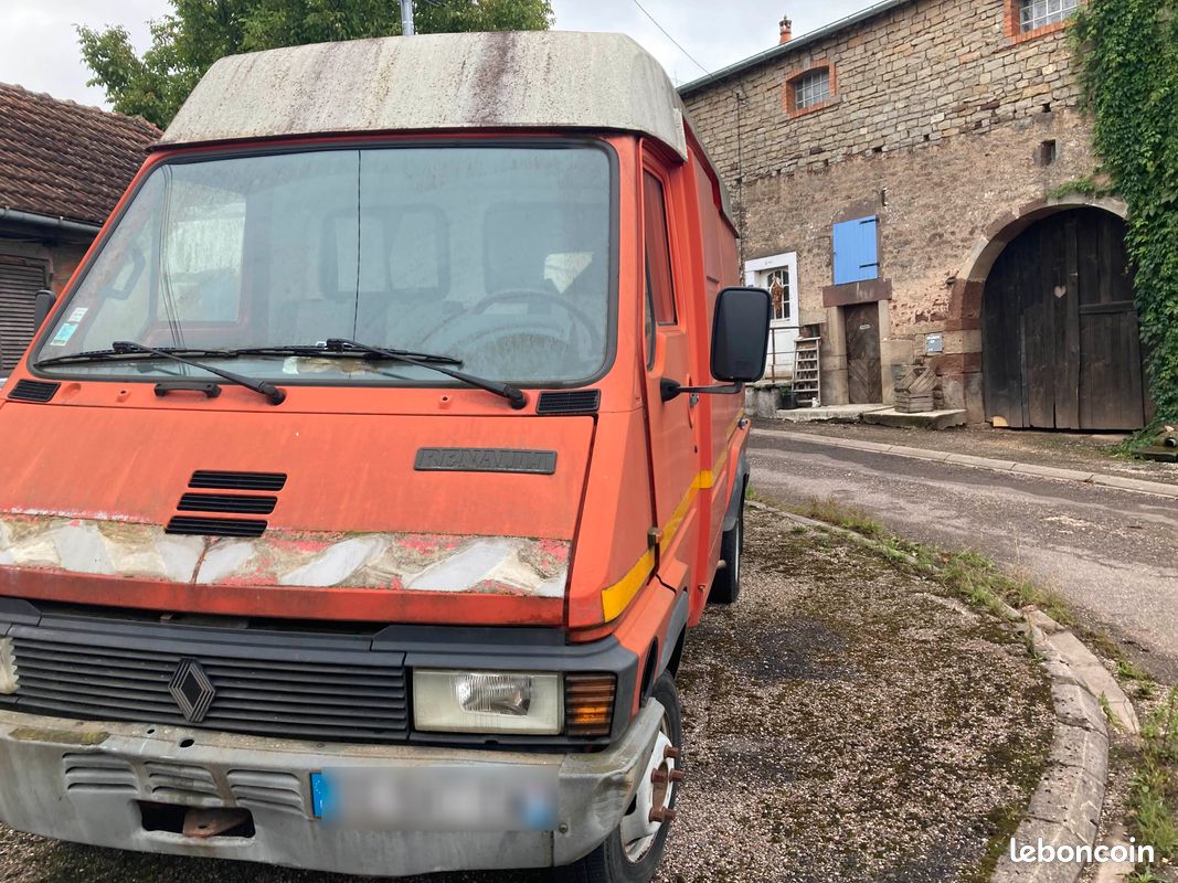 Miniature Ixo 1/43 - Renault Master B70 35 D 4X4 Fourgon VSAB Pompiers 1987
