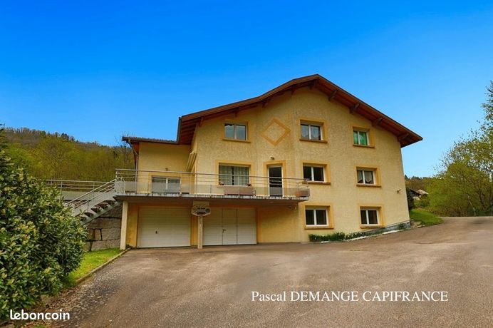 Maison 7 pièces 211 m²