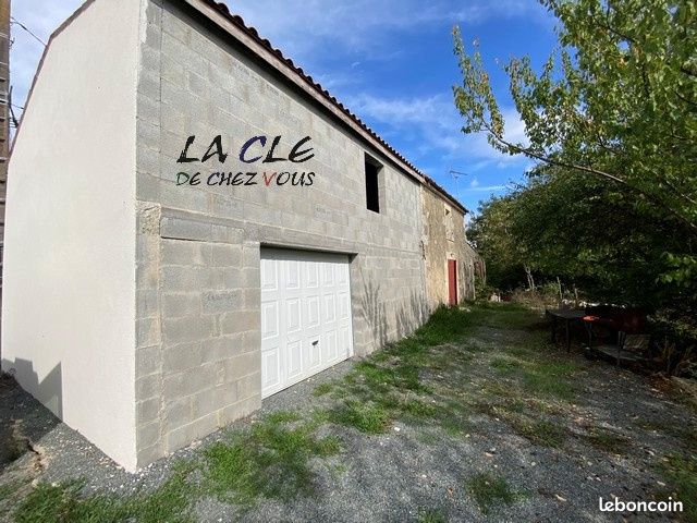 Maison 4 pièces 91 m² · à La Ronde · 91 m² · 64 800 €
