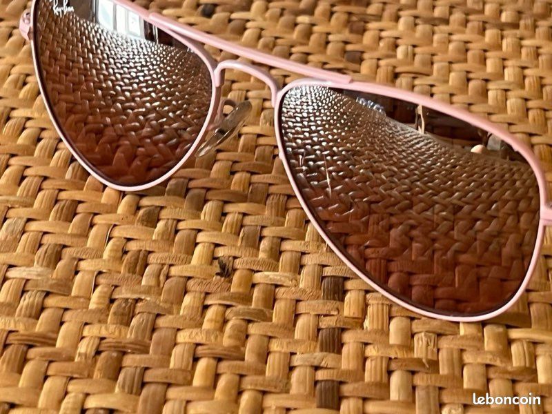 Lunettes enfant pilote Ray-Ban, parfait état Roses sandyanne83 (image 1)
