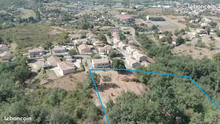 Terrain constructible 5174 m² + 2615 m²