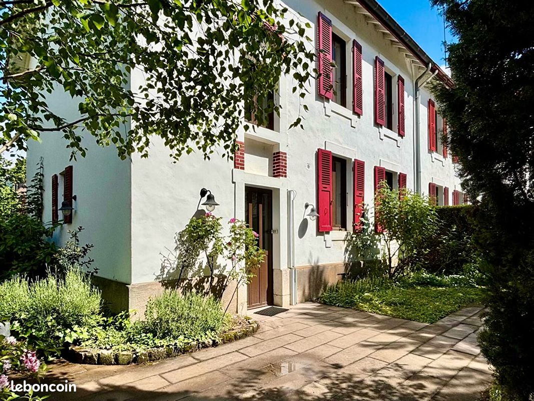 Maison 6 pièces 131 m² · à Annecy · 131 m² · 1 300 000 €