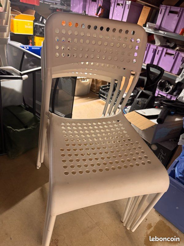 Chaise (image 1)