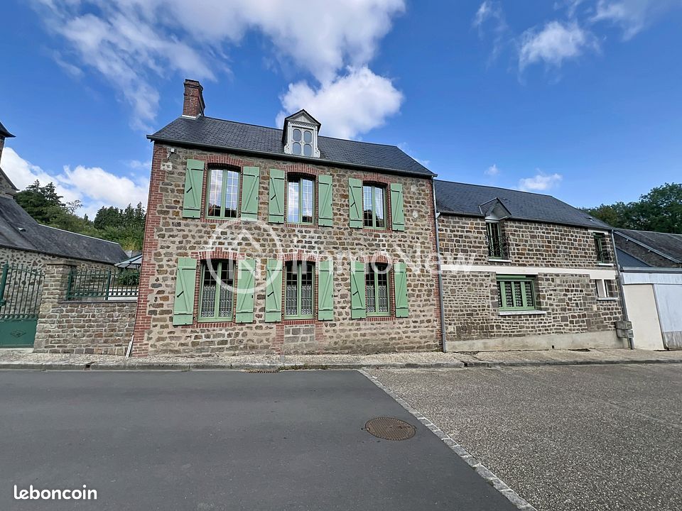 Maison 6 pièces 128 m² · à Condé-sur-Vire · 128 m² · 262 300 €
