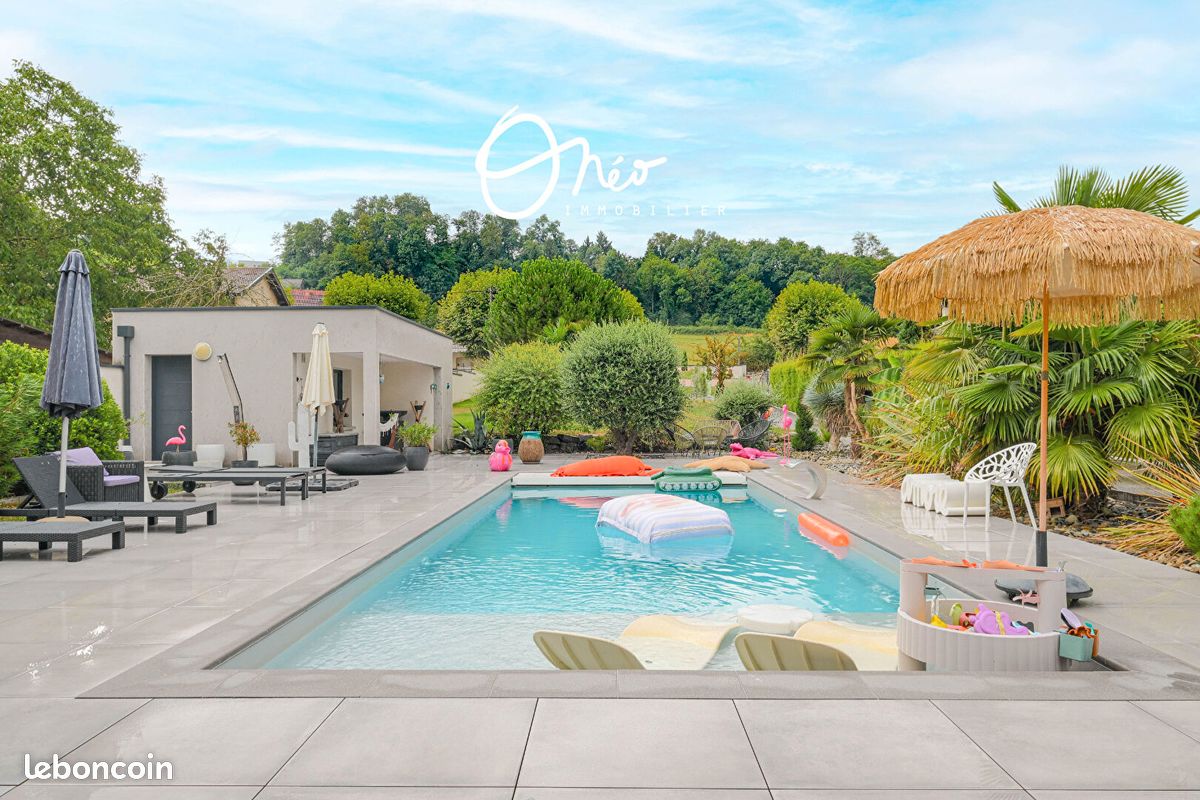 Maison 8 pièces 282 m² · à Heyrieux · 282 m² · 884 000 €