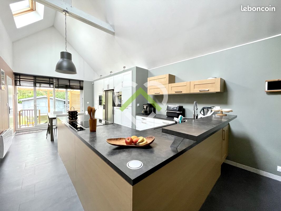 Maison 5 pièces 170 m² · à Lesquin · 170 m² · 499 000 €