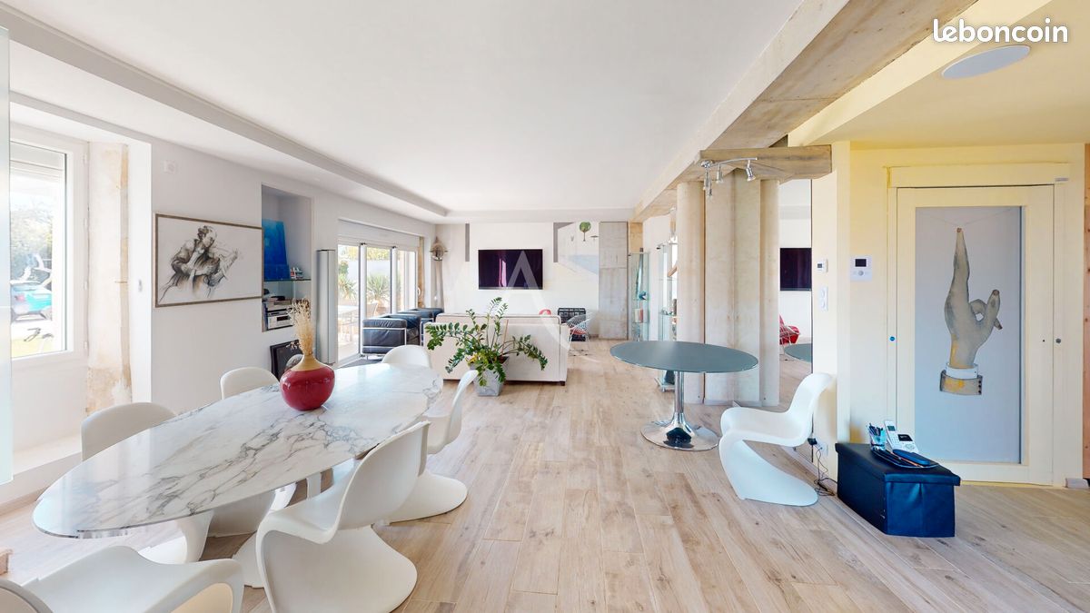 Maison 7 pièces 212 m² · à Smarves · 212 m² · 469 900 €