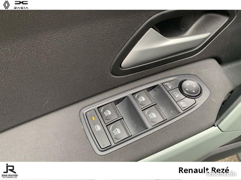 Dacia Bigster 1.8 hybrid 155ch Extreme (image 17)