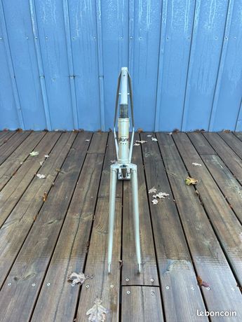 CADRE ET FOURCHE de vélo de route vintage Mercier – Tubes acier Reynolds 531 com EUR 289,00 - FR CADRE ET FOURCHE de vélo de route vintage Mercier – Tubes acier Reynolds 531 com EUR 289,00 - FR