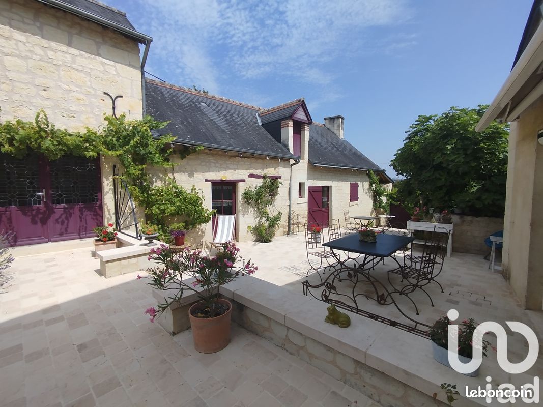 Maison 10 pièces 250 m² · à Chinon · 250 m² · 471 000 €