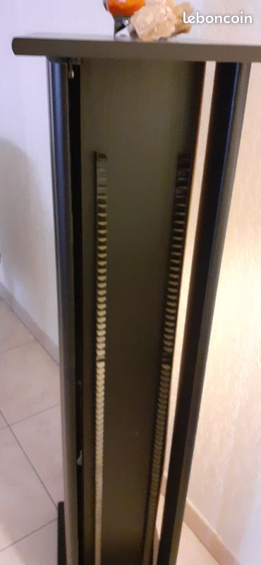 Colonne cd (image 2)