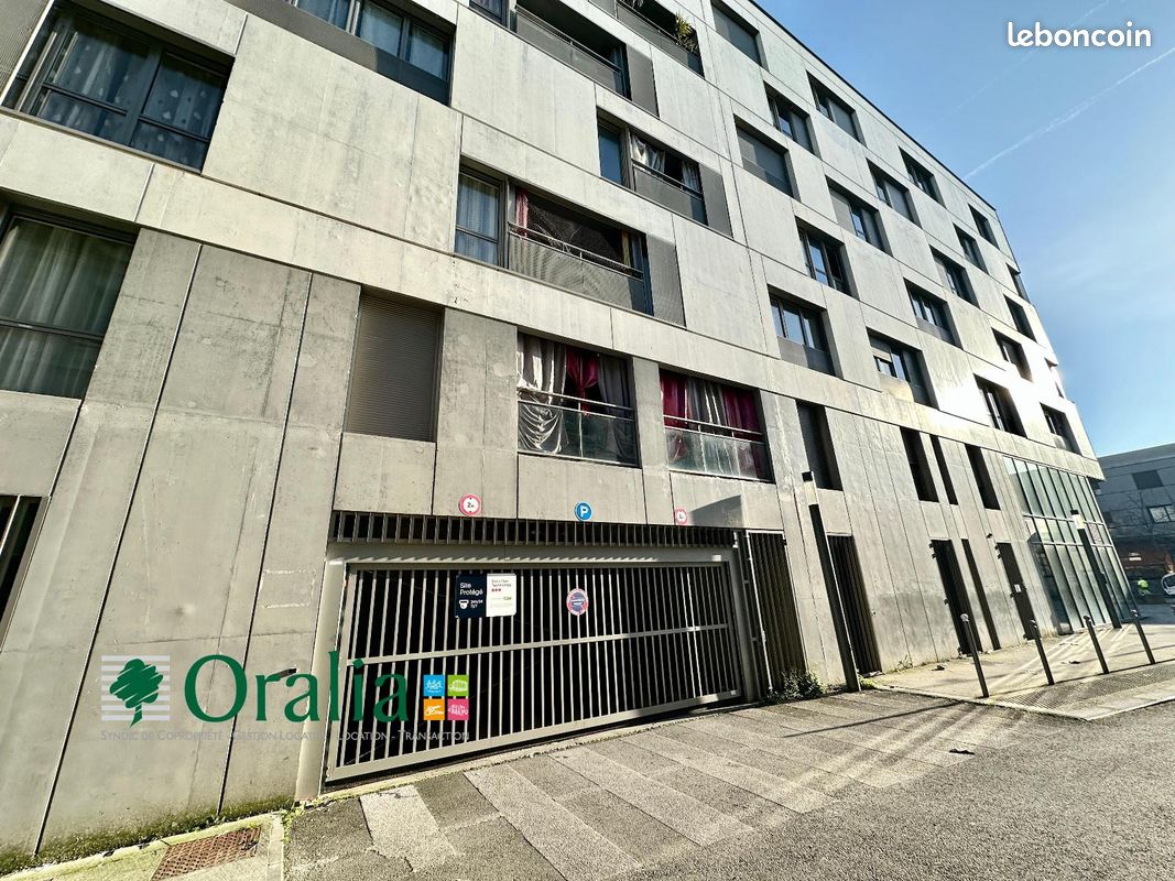 Parking BORDEAUX · 74 €/mois