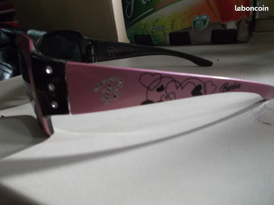 Lunette de soleil barbie (image 1)