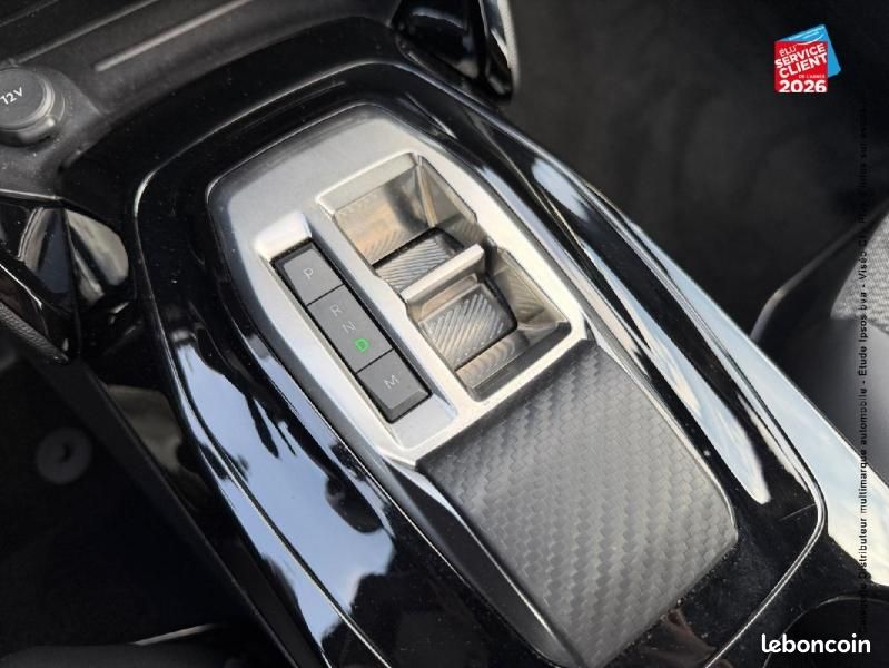 Peugeot 2008 1.2 Hybrid 136ch Allure e-DCS6 (image 16)