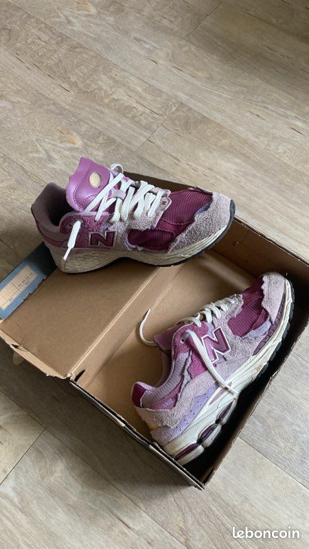 Nb 2002r Protection Pack Pink New Balance 2002R Protection Pack