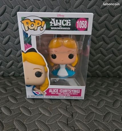 Figurine Funko Pop Alice Au Pays Des Merveilles - Alice (Révérence) #1058, En Très Bon état D'occasion