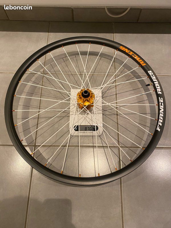 Paire De Roues VTT Carbone 27,5 Pouces - Largeur 23mm, Profondeur 30mm - Compatible Tubeless - Neuf