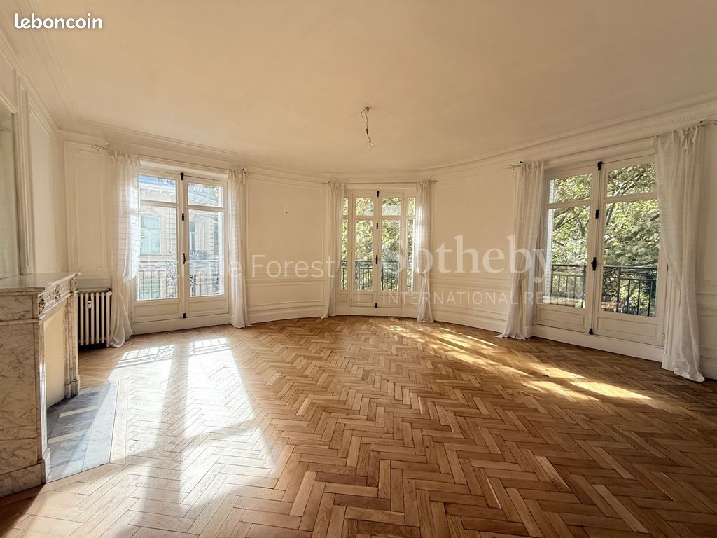 Appartement 7 pièces 196 m² · à Lille · 196 m² · 650 000 €