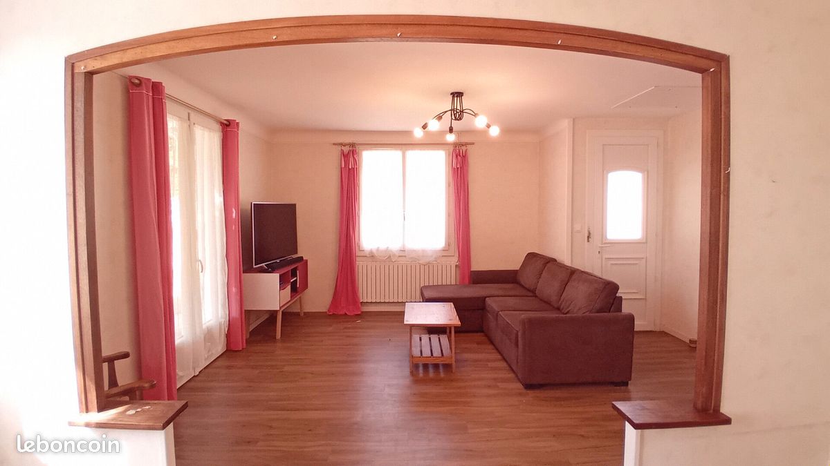 Maison 3 pièces 74 m² · à Saint-Pierre-du-Mont · 74 m² · 880 €/mois
