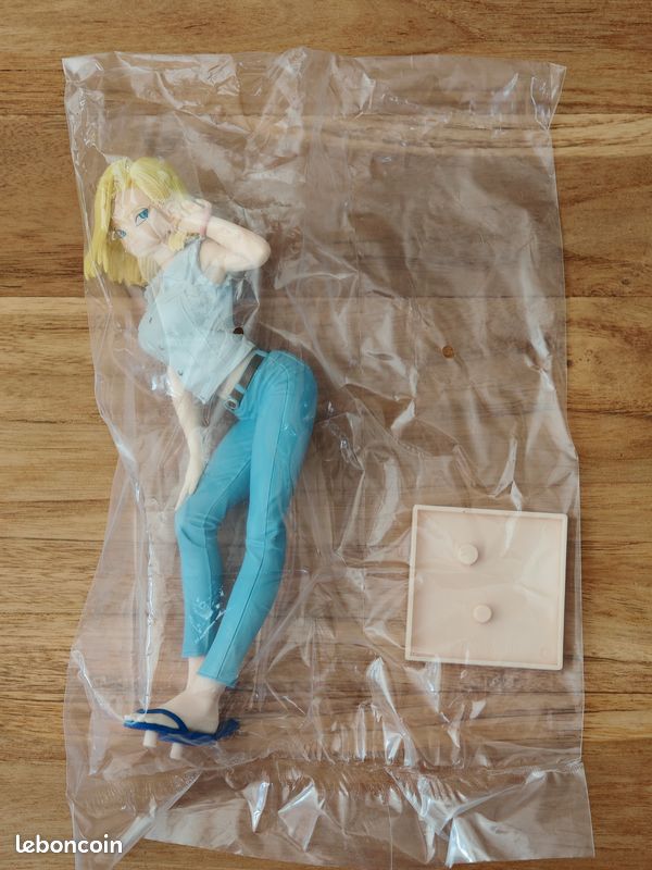 Banpresto Dragon Ball Z Glitter & Glamour Android 18 II Blue