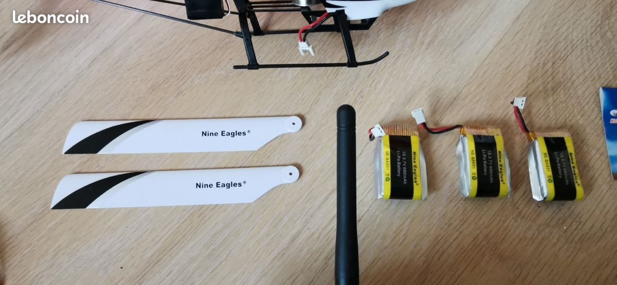 1X(RC PIÈCES D'HÉLICOPTÈRE Hélices de Lame de Queue V966-020 pour V930 1X(RC PIÈCES D'HÉLICOPTÈRE Hélices de Lame de Queue V966-020 pour V930