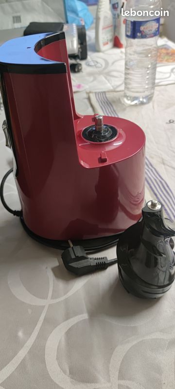 Extracteur de Jus BioChef Atlas Whole Slow Juicer rouge (image 4)