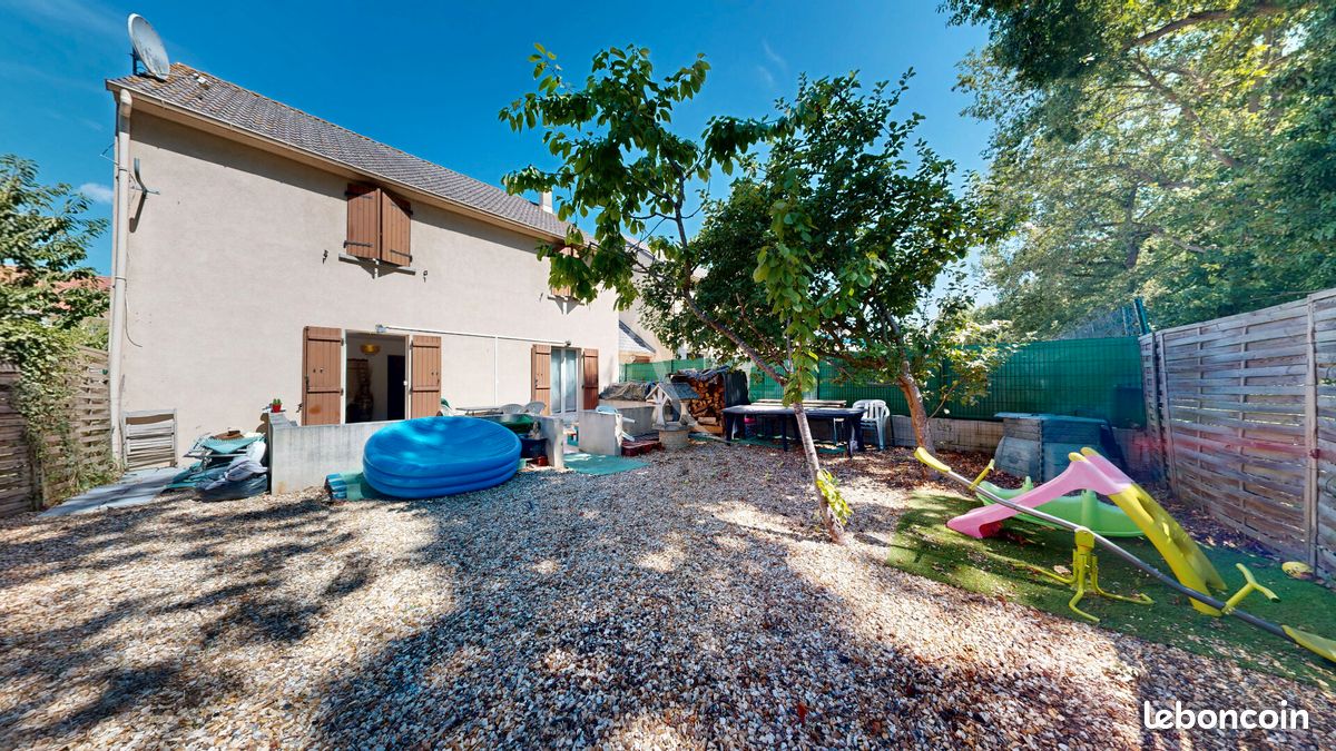 Maison 6 pièces 127 m² · à Les Mureaux · 127 m² · 284 000 €