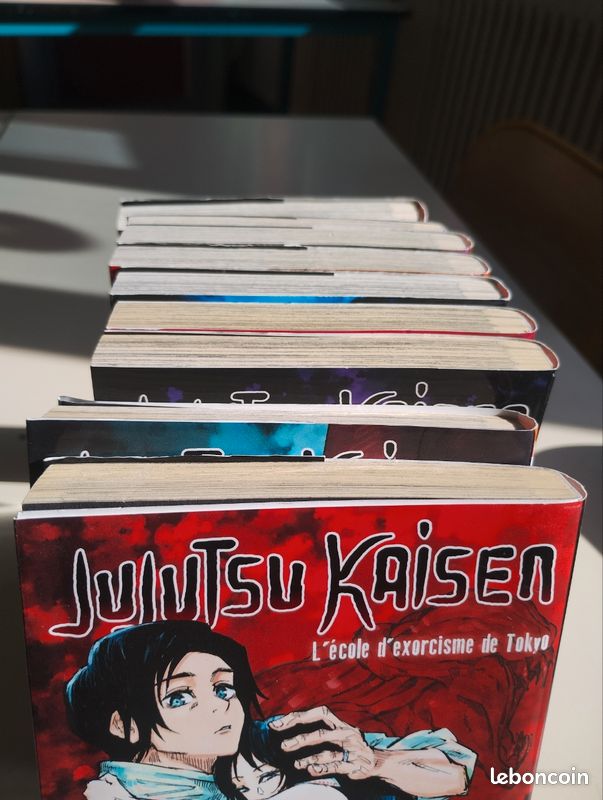Lot jujutsu kaisen 0-8 (image 2)