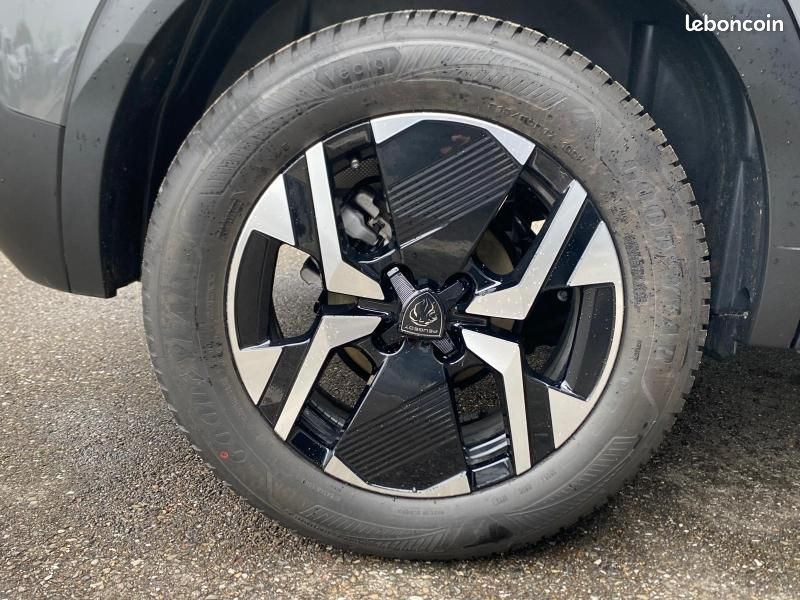 Peugeot 2008 1.2 Hybrid 145ch Allure e-DCS6 (image 6)