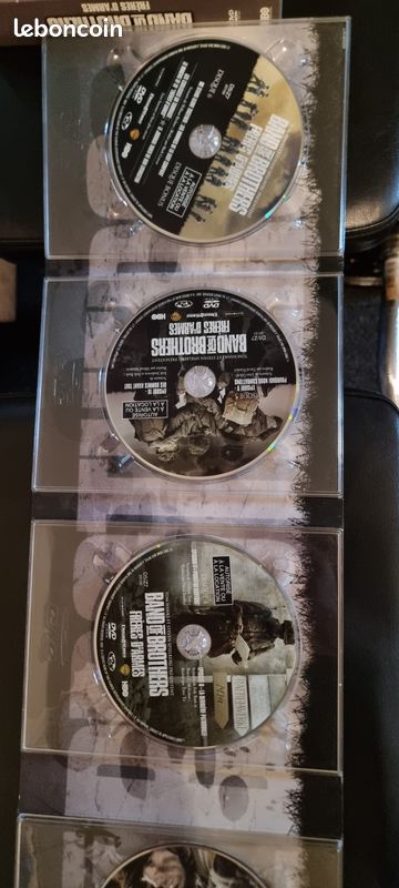Coffret DVD Band Of Brothers (image 4)