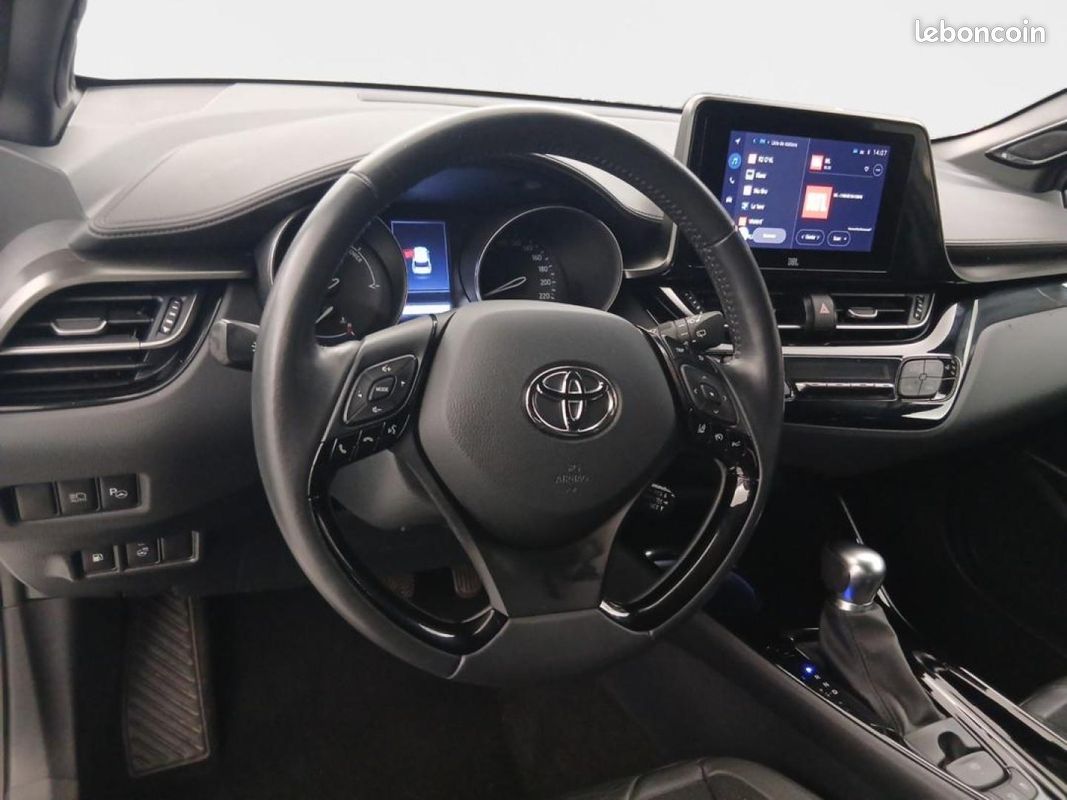 Toyota C-HR 2.0 Hybride 184ch Collection E-CVT (image 15)