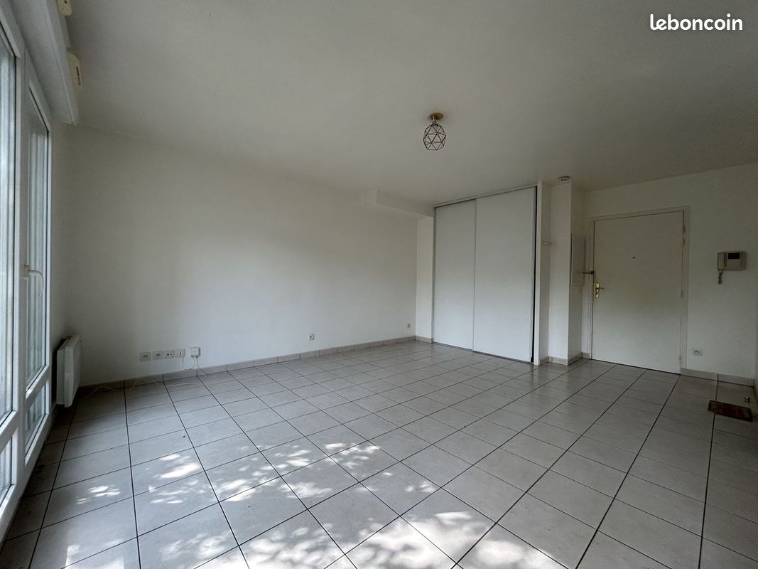 Appartement a louer villemomble - 1 pièce(s) - 32 m2 - Surfyn