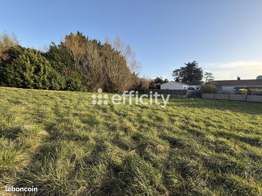 Terrain 942 m² Saint Sulpice De Royan · à Saint-Sulpice-de-Royan · 170 000 €