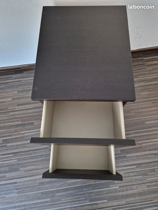 Petite commode ou table de nuit (image 4)