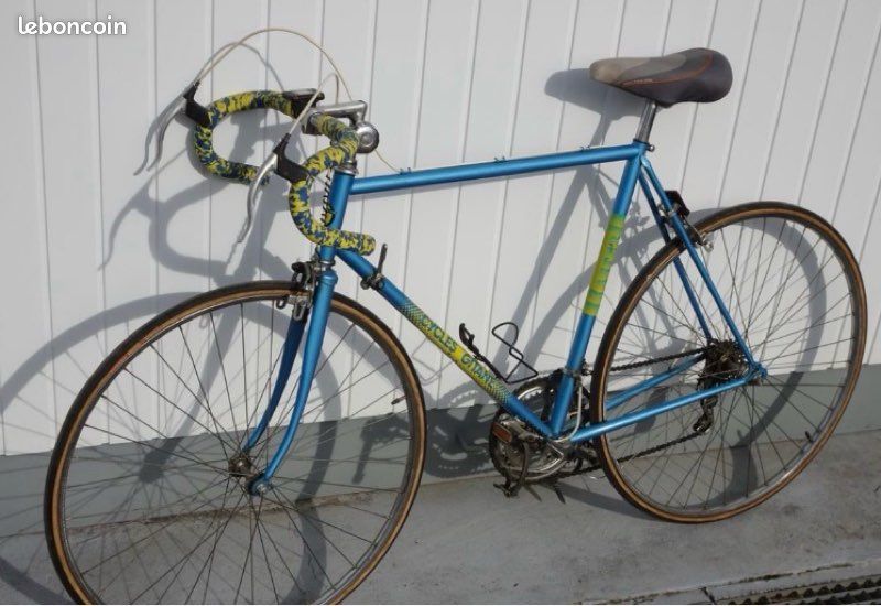 Vélo De Course Gitane T60 – 10 Vitesses – Homme – Acier – Avec Accessoires