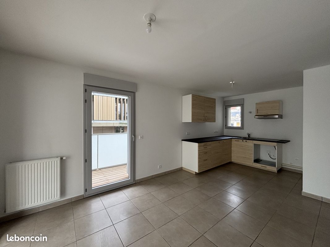 Appartement 2 pièces 44 m² · à Grenoble · 44 m² · 670 €